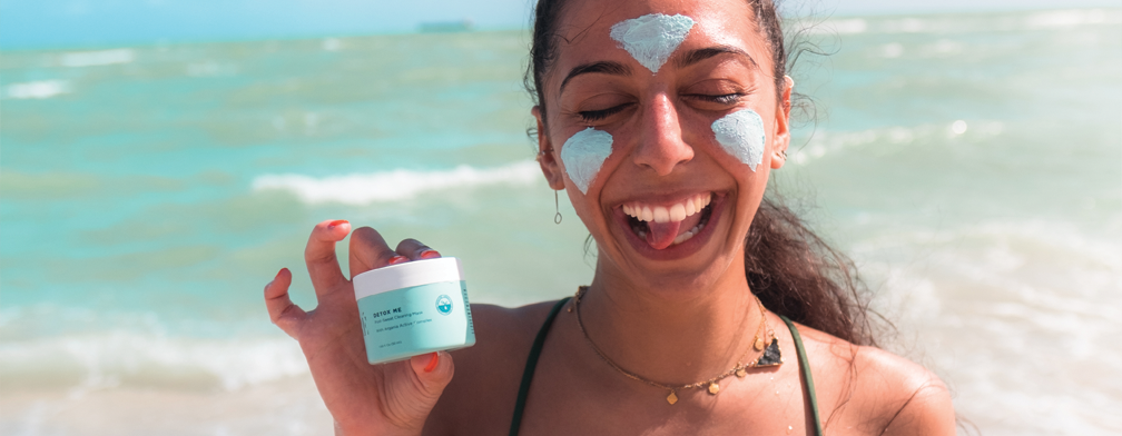 Meet Steph Ottomanelli, NYC Yoga Teacher & FRÉ Ambassador